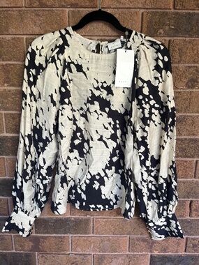 BNWT Kaffe blouse, size 34